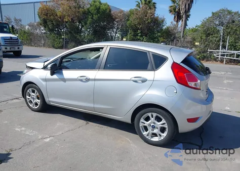 2014 Ford Fiesta Se z USA, uszkodzony, nr VIN 3FADP4EJ8EM121567
